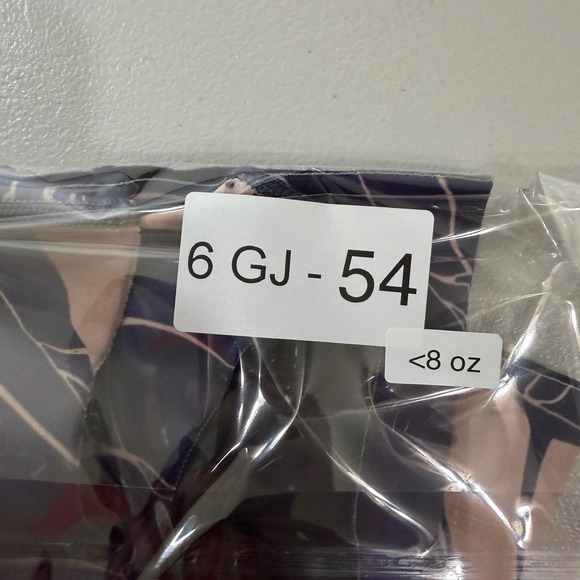 Patagonia R1 Lite Yulex Wetsuit Vest Womens 6 Purple Floral Sleeveless SAMPLE - Picture 9 of 9